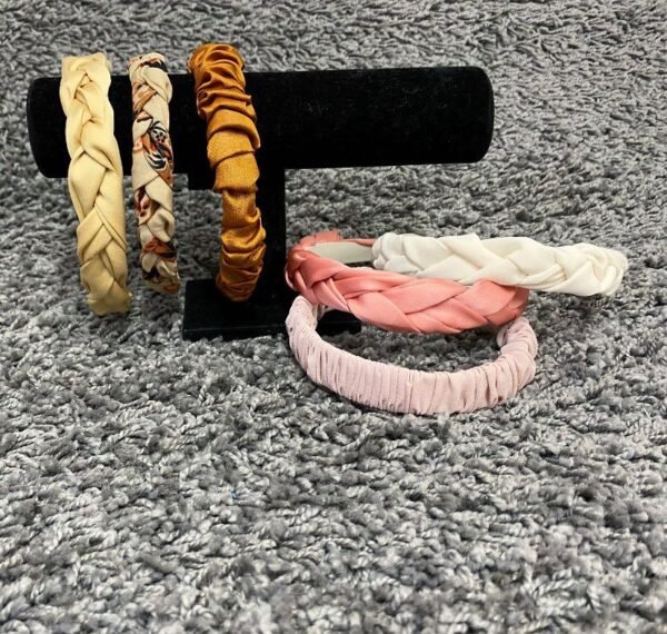 Šilkiniai plaukų aksesuarai Šilkiniai plaukų aksesuarai